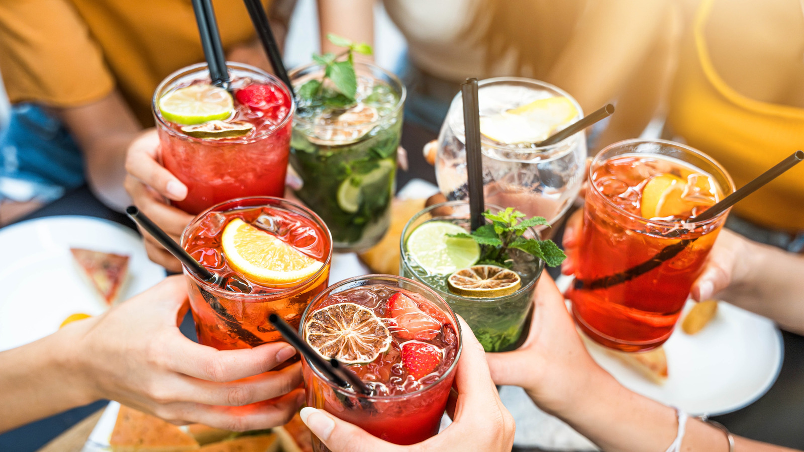 14 Cocktails Everyone Will Be Drinking In 2025