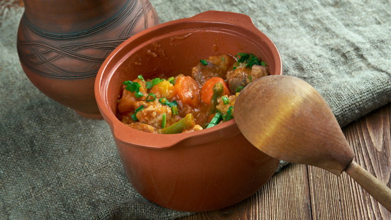 Mulligan stew in a pot