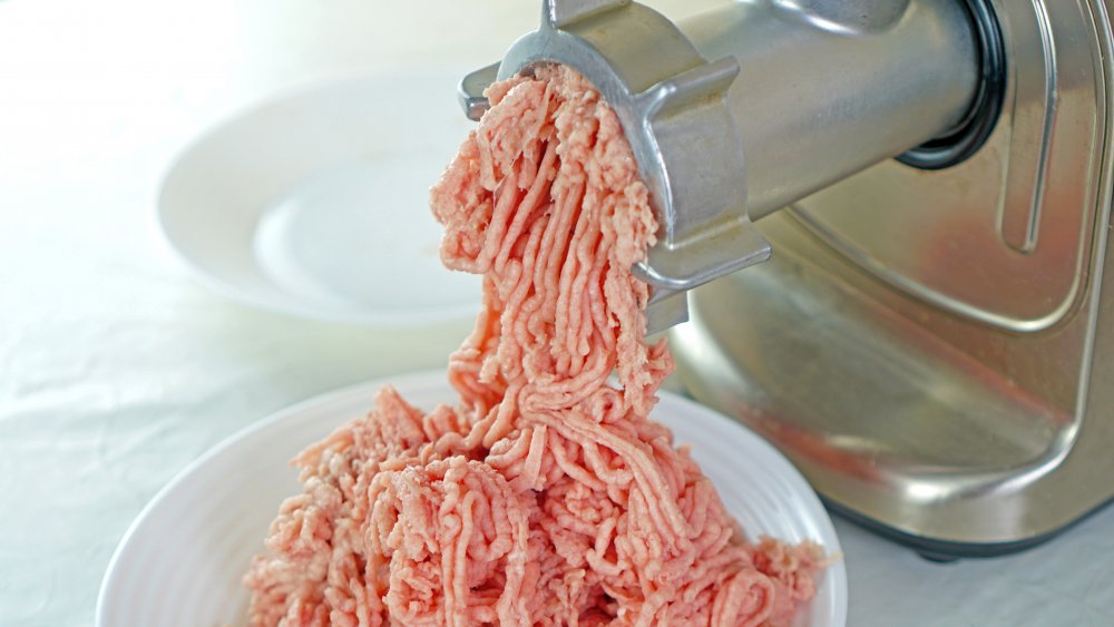 Meat grinder for making burgers