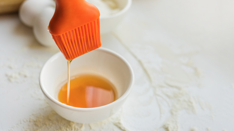 Silicone brush drizzling sugar