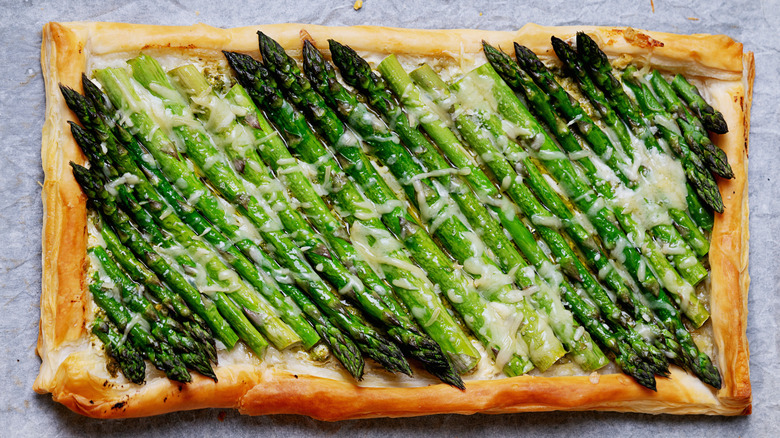 asparagus puff pastry tart