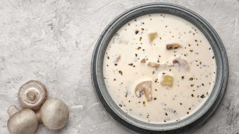vegan coconut milk mushroom soup