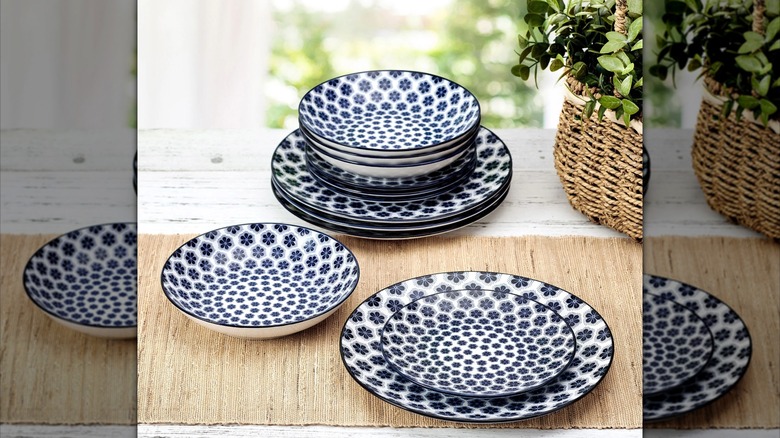 The Pfaltzgraff 12-piece porcelain dinnerware set