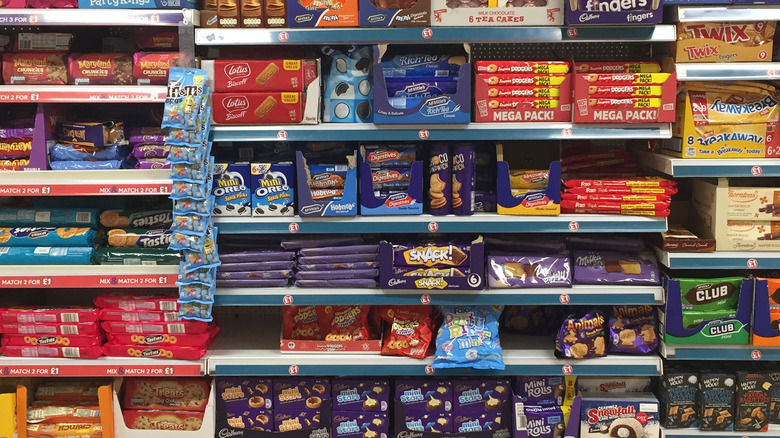 Cookies on grocery store shelf