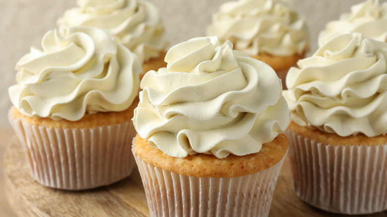 Vanilla cupcakes