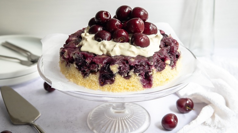 15 Minute Cherry Upside Down Cake Recipe