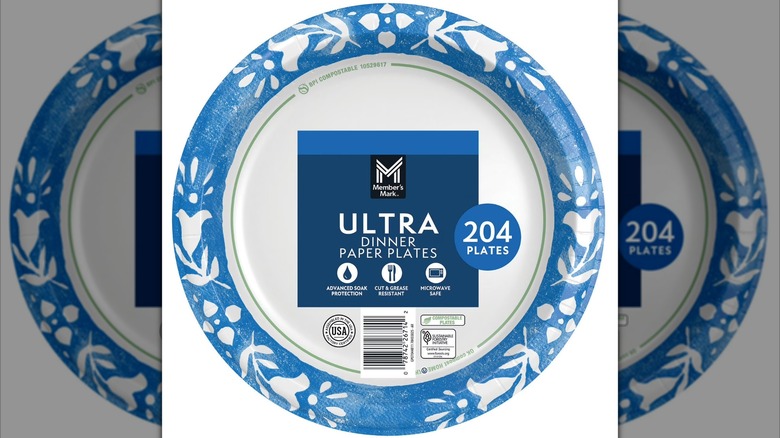 Pack of Member's Mark ultra dinner paper plates