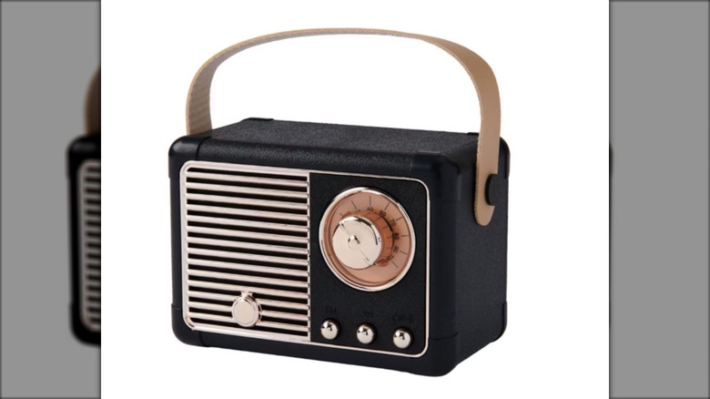 retro wireless speaker with handle