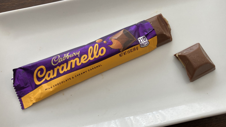 Cadbury Caramello bar with square displayed