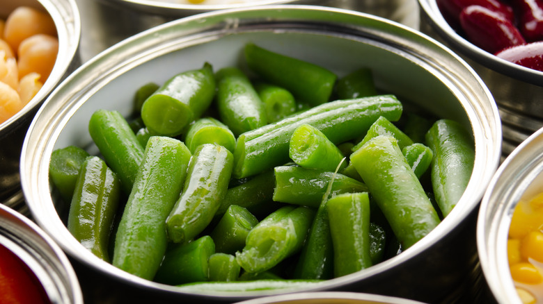 green beans in can
