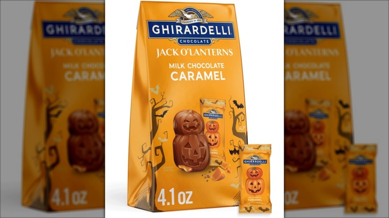 Bag of milk chocolate pumpkins with caramel inside.