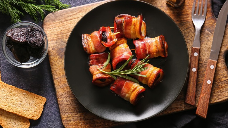 bacon wraps on plate