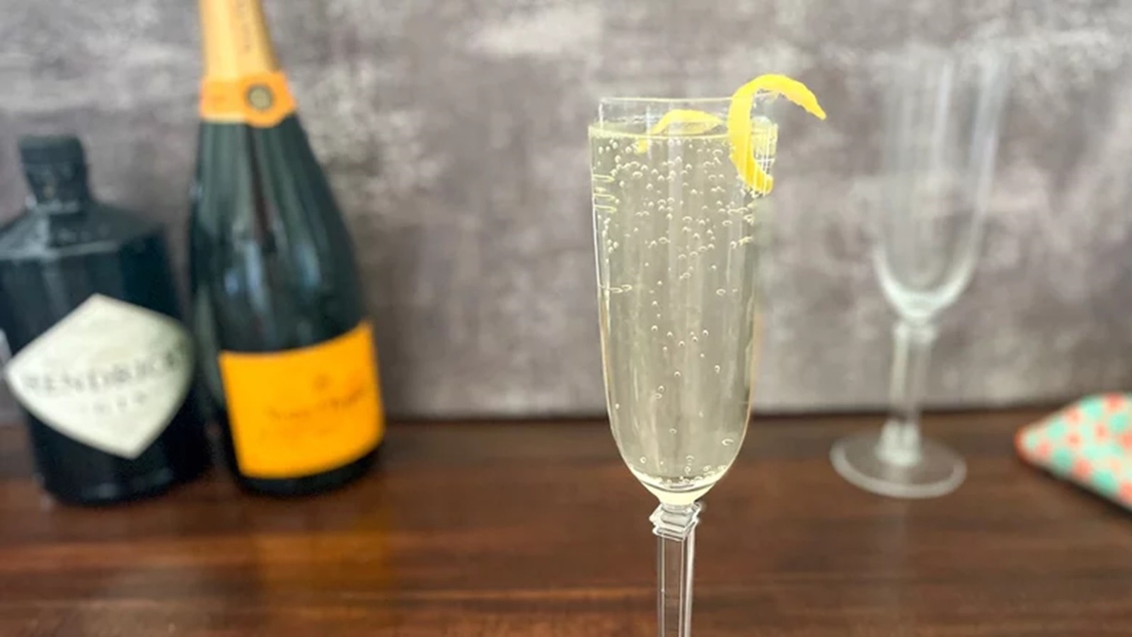 20 Best Cocktails To Mix Up On New Year's Eve