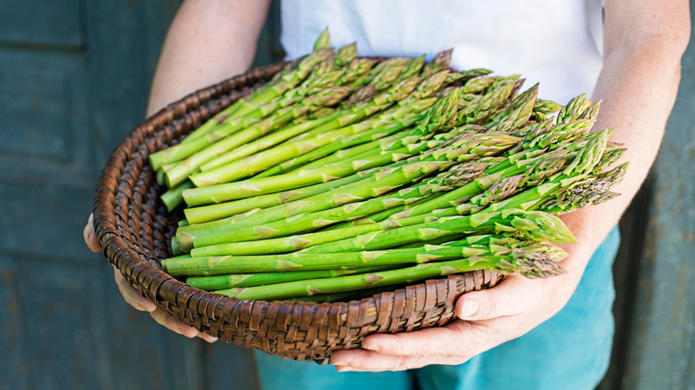 asparagus with butter on plate