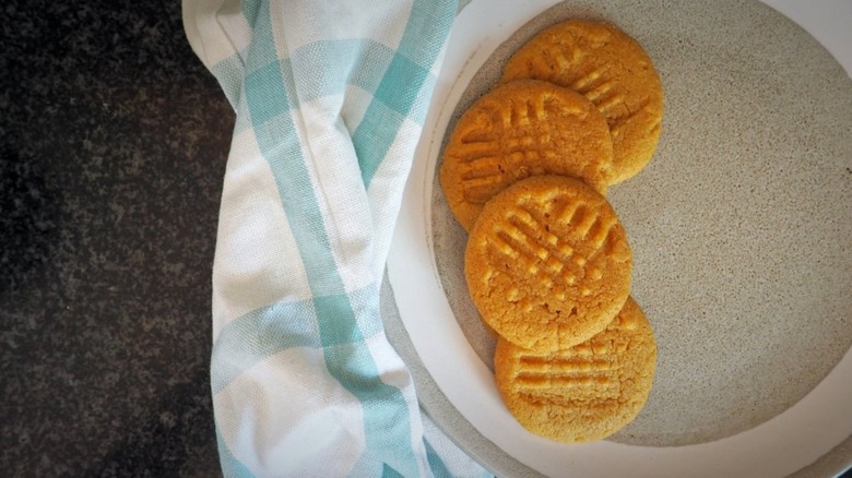 3-Ingredient Peanut Butter Cookies