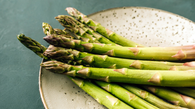 Asparagus in a plate