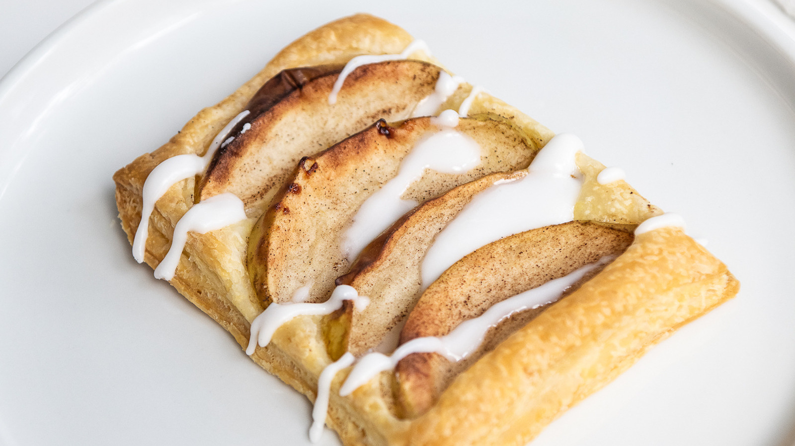 3Ingredient Apple Cinnamon Pastries Recipe