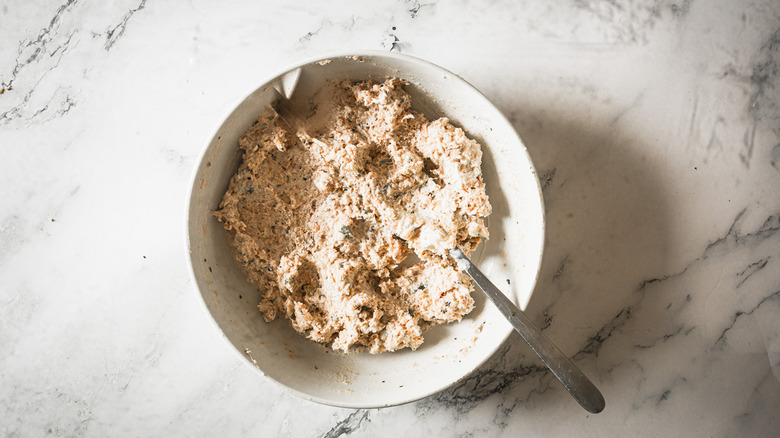 sausage and cream cheese mixture