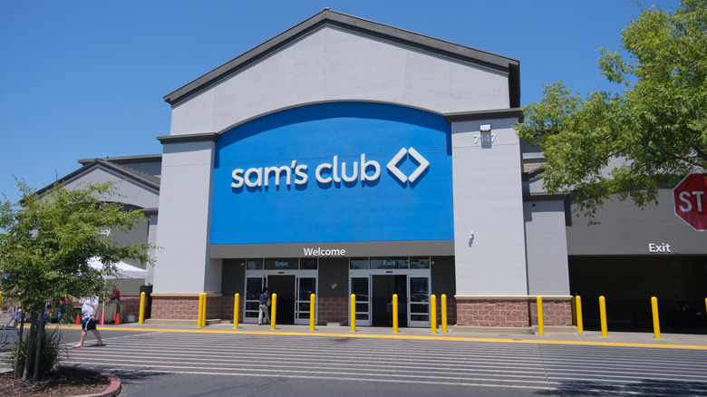 sam's club storefront during daytime
