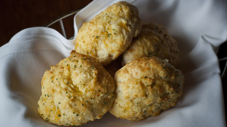 Red Lobster Cheddar Bay Biscuits