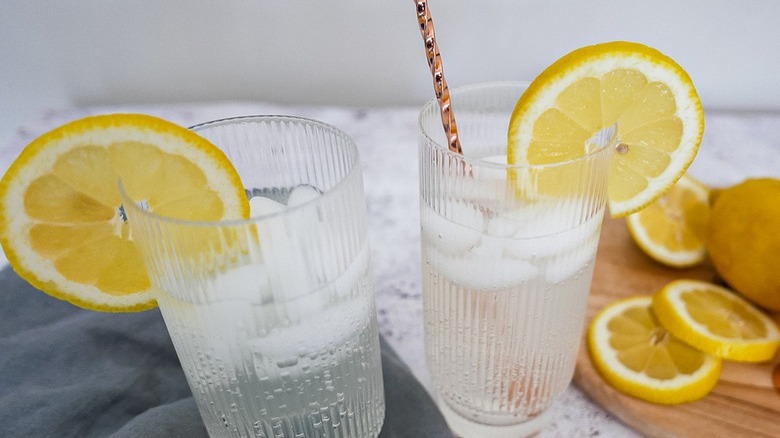 lemon drinks in tall glasses