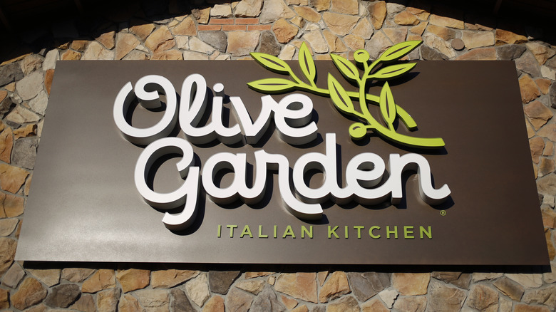 sign at an Olive Garden