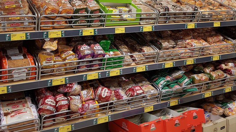 In-store grocery store bakery at Aldi 