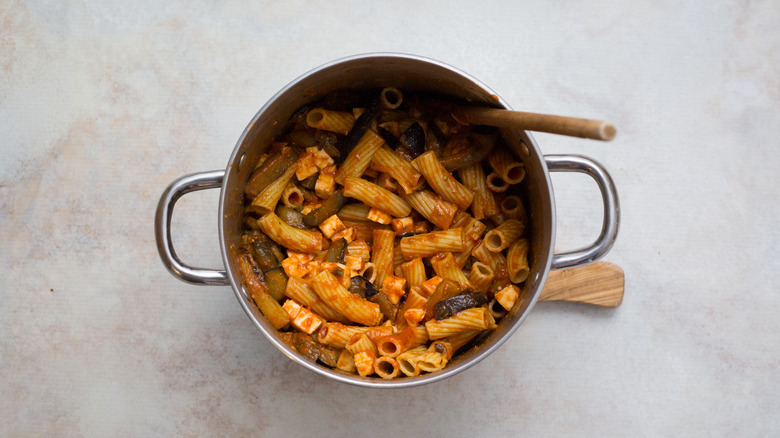 eggplant pasta in medium pot