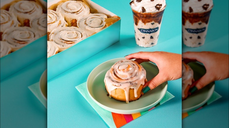 A Cinnabon Classic Roll on a plate.