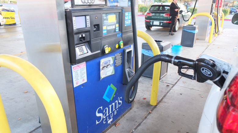 Sam's Club gas pump in car.