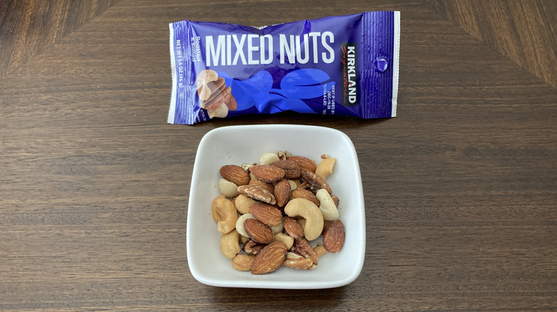 Kirkland snack pack mixed nuts