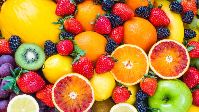 10 Fruits You Should Be Eating And 10 You Shouldn't - Mashed