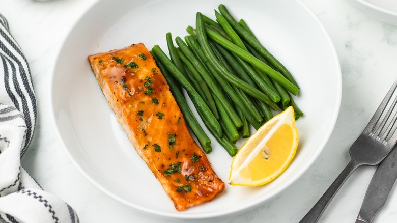 brown sugar glazed salmon