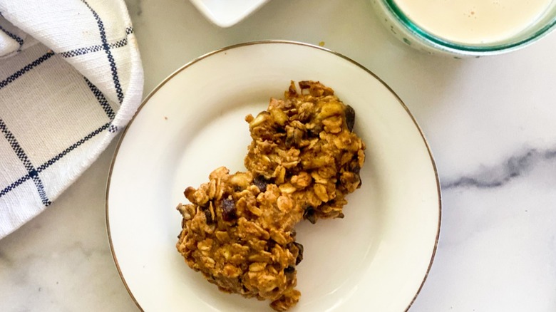 2 Five ingredient oatmeal cookies on a plate