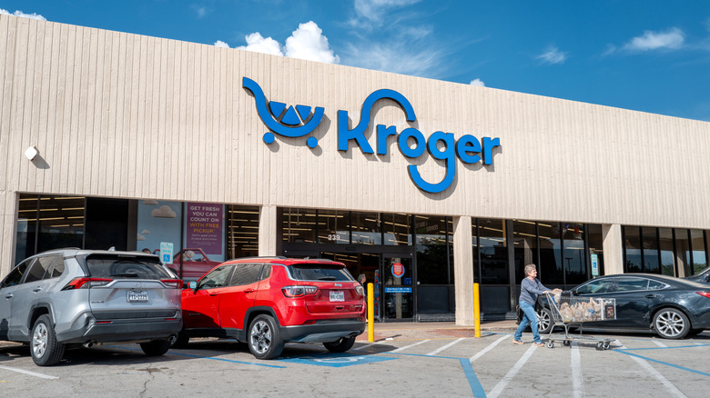 Exterior of Kroger supermarket during daytime.