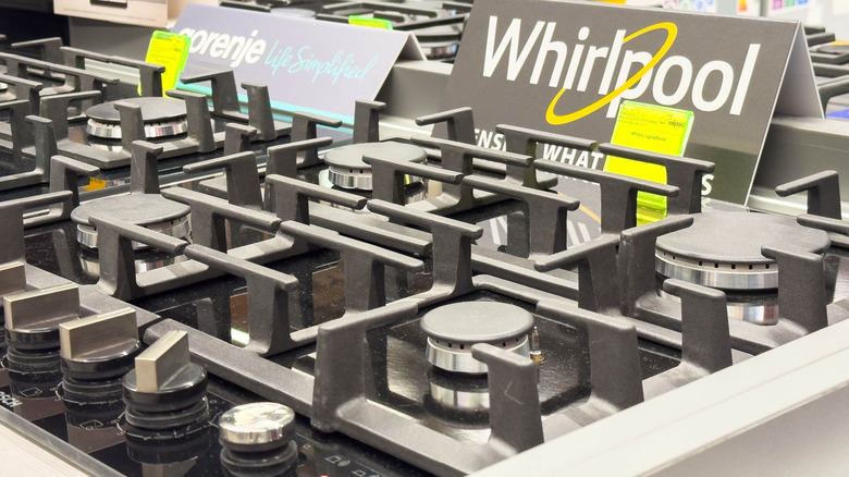 Whirlpool stove on display