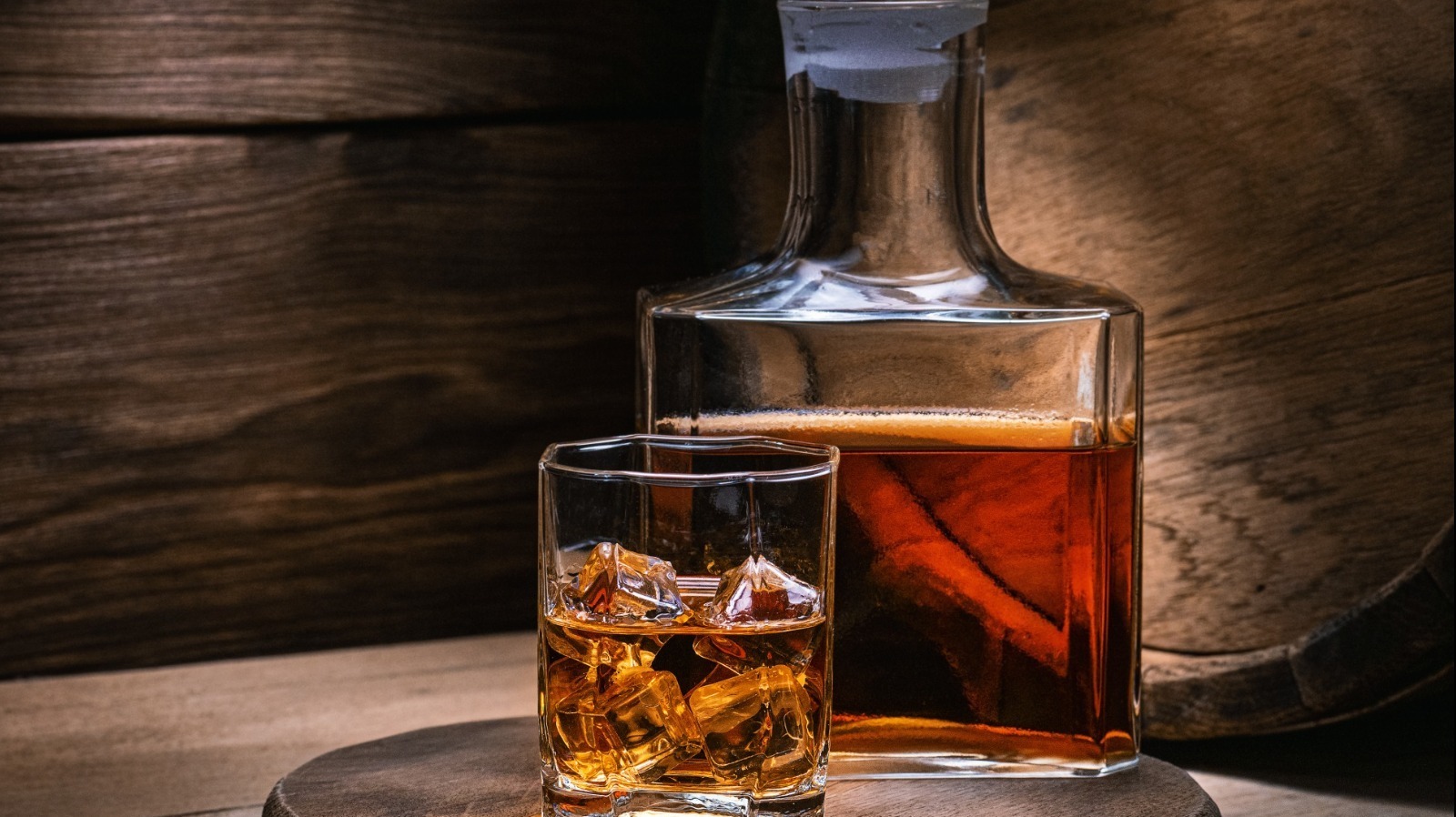 5 Types Of Whiskey Glasses And How To Use Them