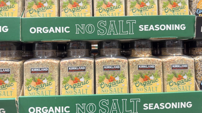 shakers of Organic No Salt Seasoning on Costco shelves