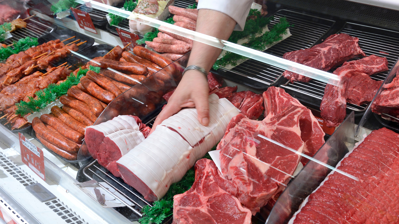 6 Best And 6 Worst Grocery Stores To Buy Meat