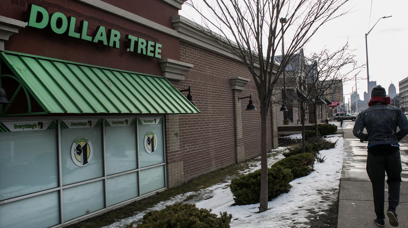 61 Of People Always Avoid This Item At Dollar Stores