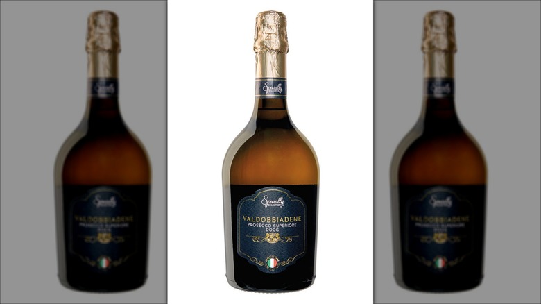 Bottle of Specially Selected DOCG Prosecco from Aldi.