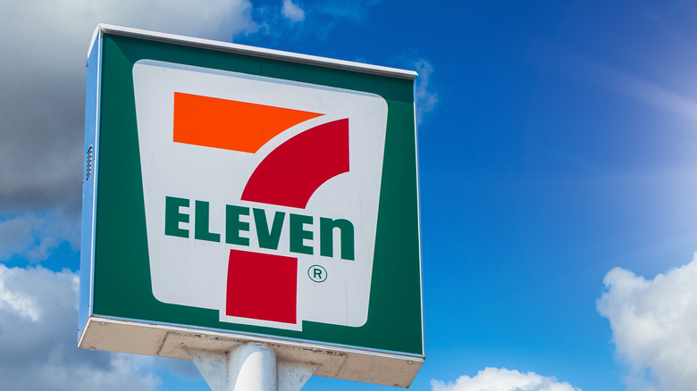 7-Eleven exterior signage