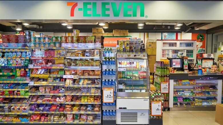 7 eleven inside