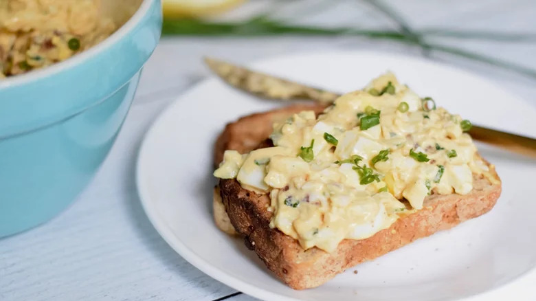 spicy egg salad on piece of toast