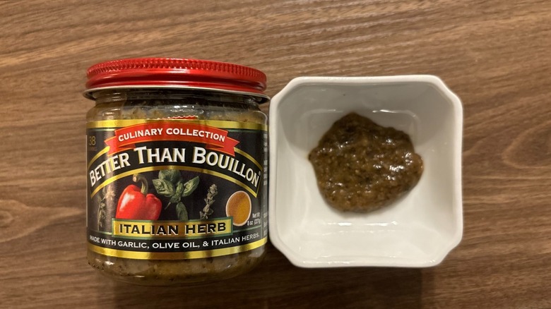 Better Than Bouillon Italian Herbs base in a jar and some in a white ramekin