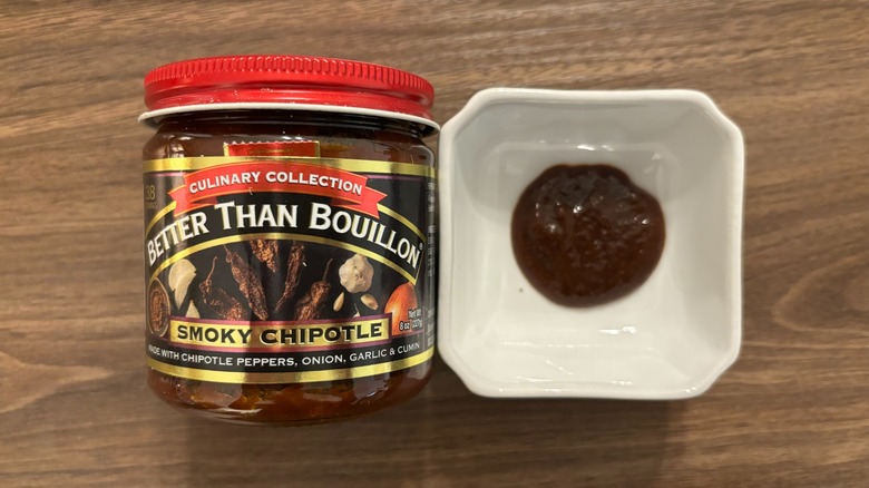 Better Than Bouillon Smoky Chipotle in a jar and in a white ramekin