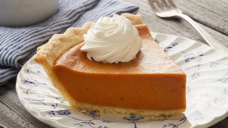 slice of Bob Evans pumpkin pie