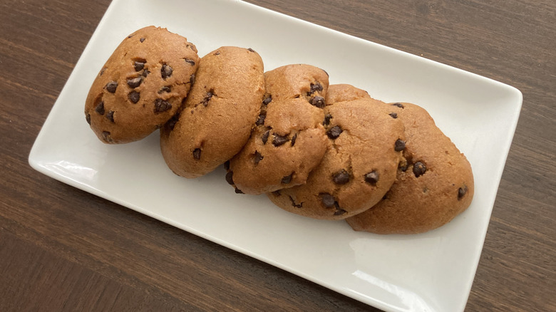 plate of Kroger pumpkin chocolate chip cookies
