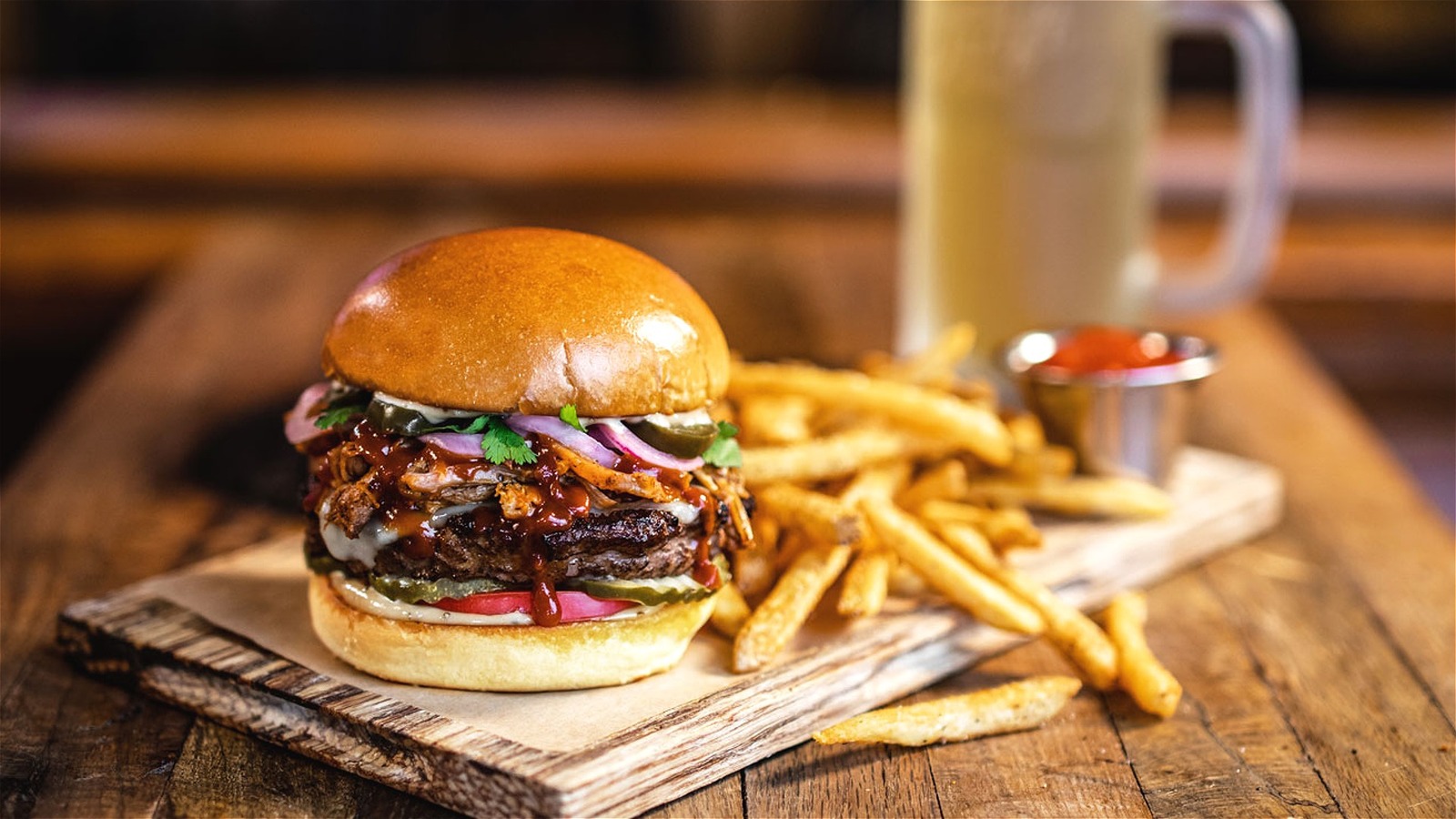 9 Twin Peaks Menu Items To Try And 4 You Should Avoid‚ According To Customers