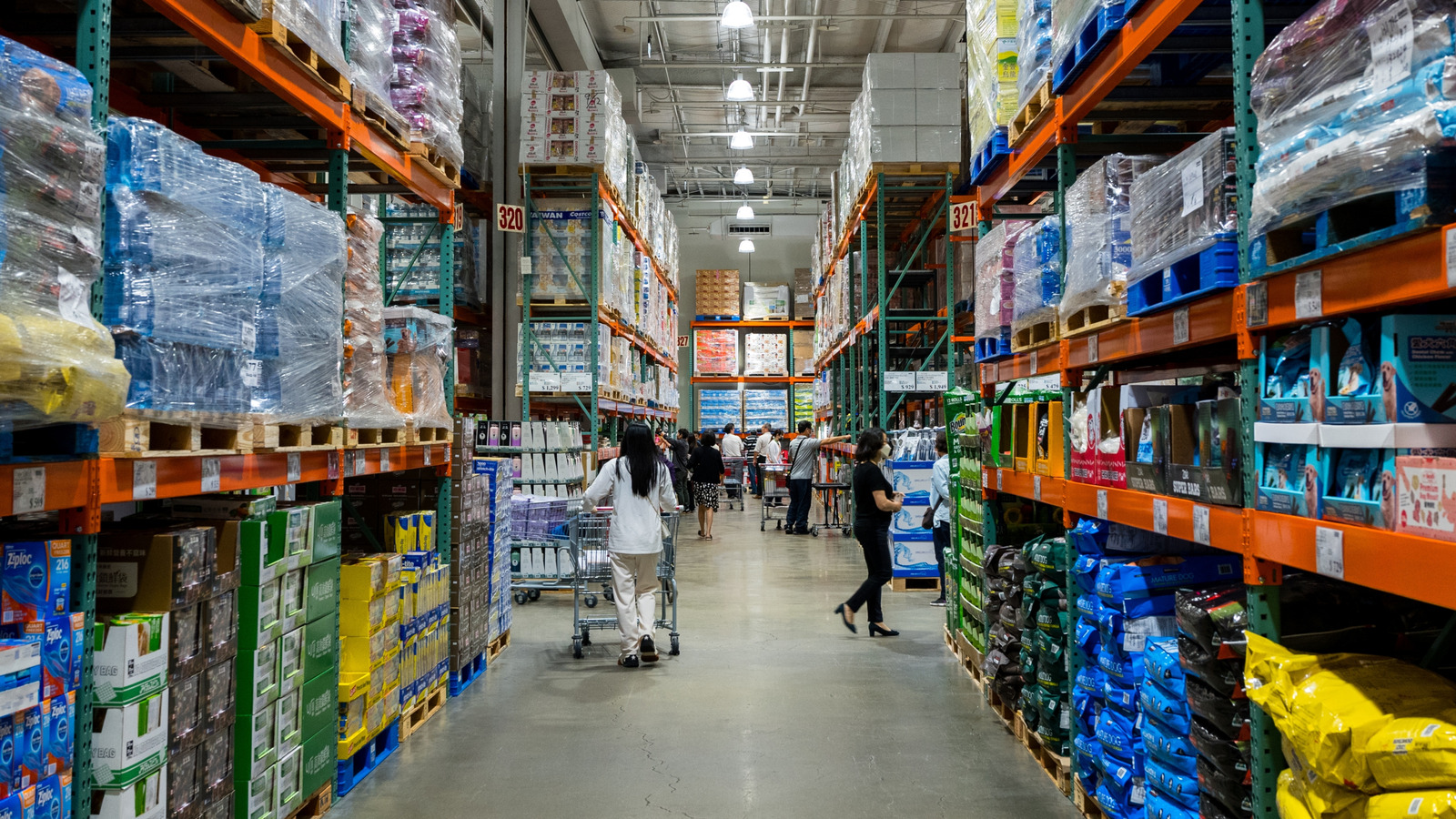 A Costco Customer Noticed An Unfortunate Recipe Change To A Fall Favorite